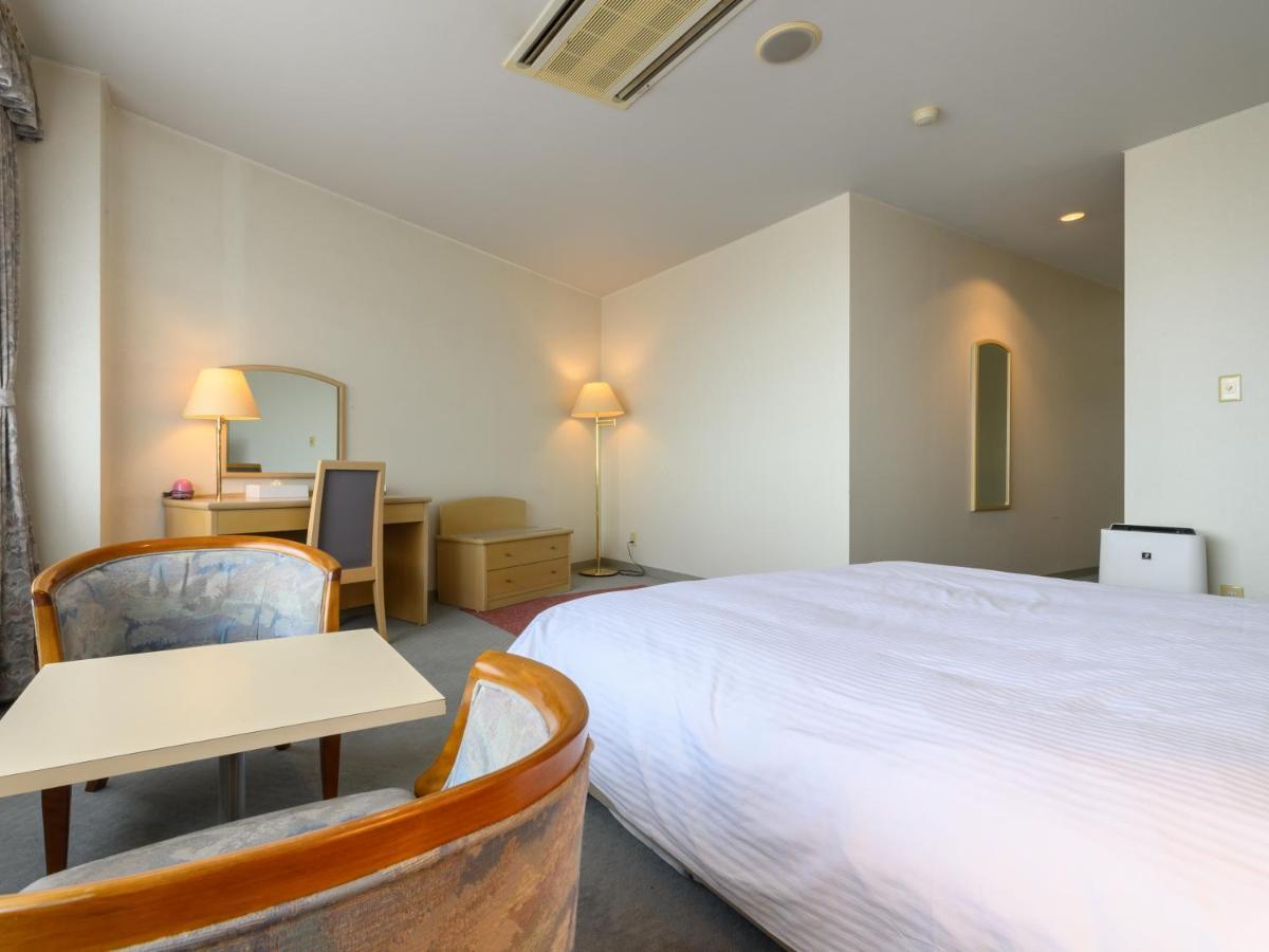 Tabist Katahara Resort Gamagōri Exterior photo