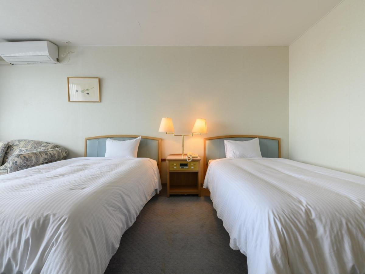 Tabist Katahara Resort Gamagōri Exterior photo